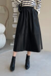 Ilgas juodas odinis sijonas