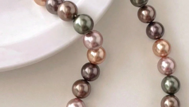 Papuošalai prie suknelės: kaip derinti? – Stiliaus Gidas